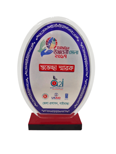 Oval appreciation crest from Digital Uddokta Mela 2017 with red base on a white background.